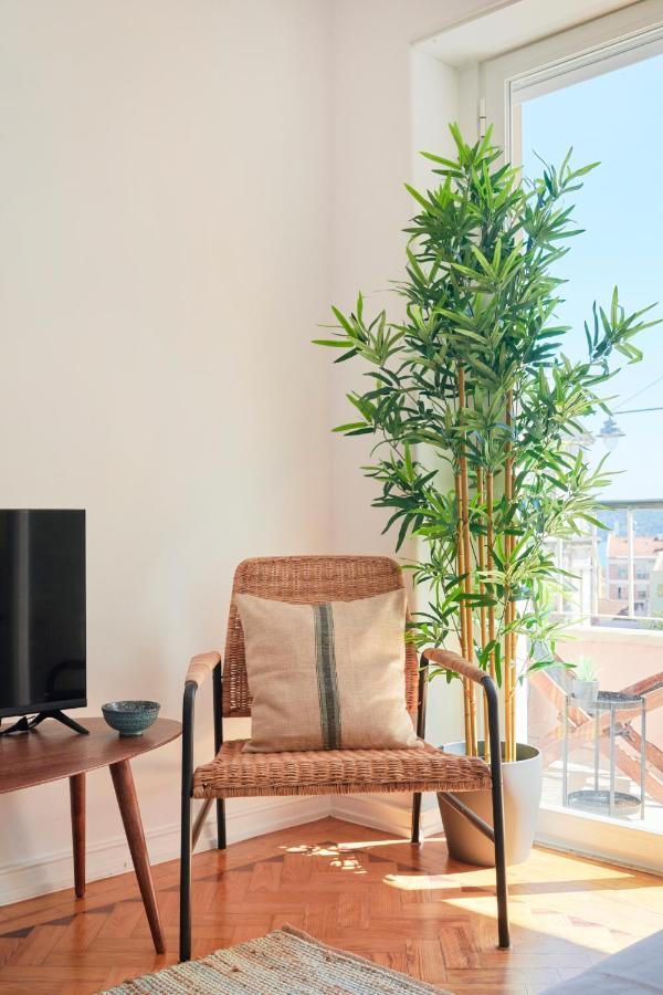 Enjoy The Sunny Balcony, By Timecooler Lägenhet Lisboa Exteriör bild